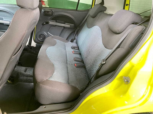 Imagem 10 de 14 de Fiat Uno Attractive 1.4 2011