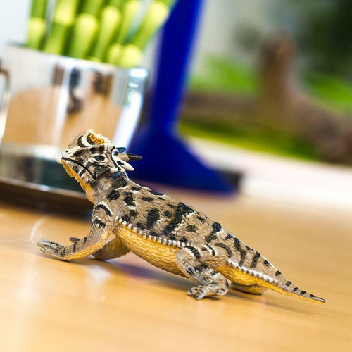 Lagarto Cuernos Safari Figura Muñeco Colección Escala Trex
