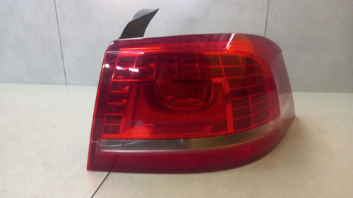 Lanterna Lado Direito Vw Passat Tsi 2.0 2013 Com Led