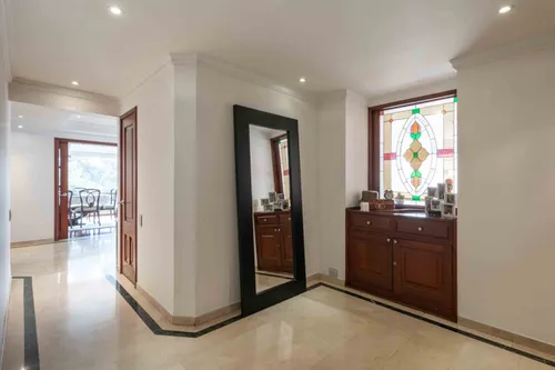 Apartamento En Venta En Chicó Norte. Cod V7051