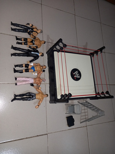 Ring Mattel Wwe 2010 Con 6 Muñecos ( De Uso ) (Usado)