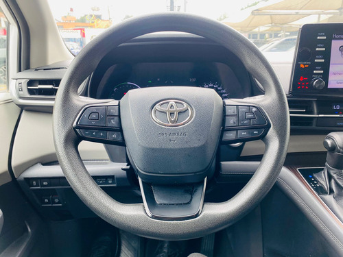 Toyota Sienna 3.5 Le At