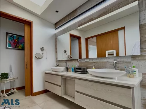 Casa En Venta, Alto De Las Palmas. Bellaterra.(mls#249400)