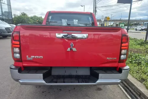 Mitsubishi L200 2.4 Gls 4x4 At