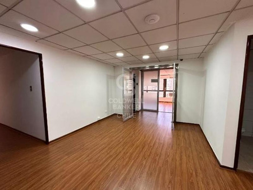 Elegante Oficina Con Espectacular Vista