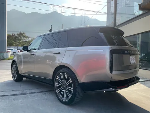Land Rover Range Rover 2023