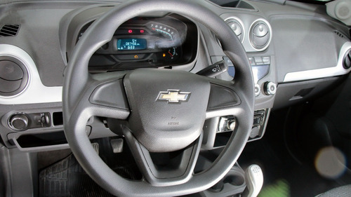 Imagem 17 de 23 de Chevrolet Montana 1.4 Mpfi Ls Cs 8v Flex 2p Manual
