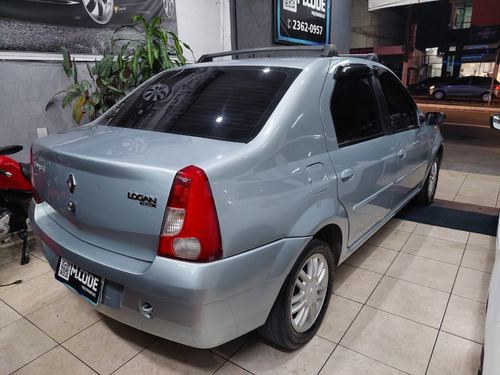 Renault Logan 1.6 16v Privilège Hi-flex 4p