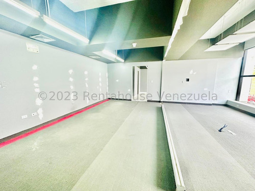 Imagen 15 de 30 de Edificio Comercial (3 Niveles) Alquiler Chacao Mls-23-30286