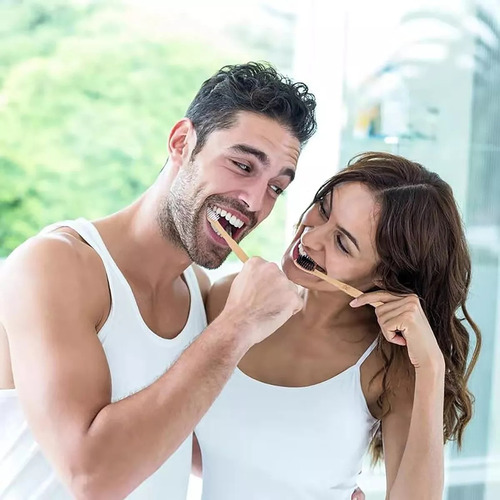 Duo Pareja Cepillo Dientes De Bambú Ecológico Biodegradable Color Negro y blanco