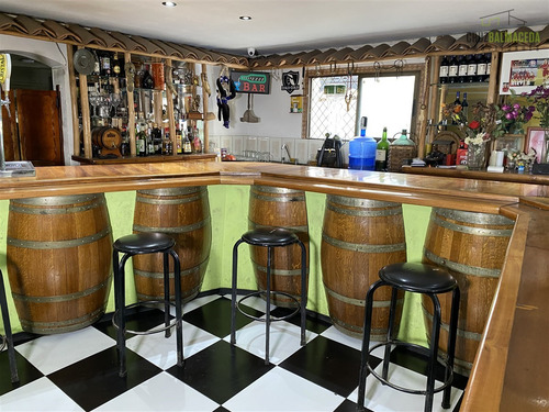 Salón De Eventos Y Restaurant En Venta En Peñalolén