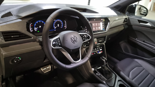 Imagen 11 de 25 de Volkswagen Taos Highline 0km Bitono My23 Inmediata