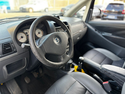 Fiat Idea Fiat Idea Adventure 1.8 (Flex)
