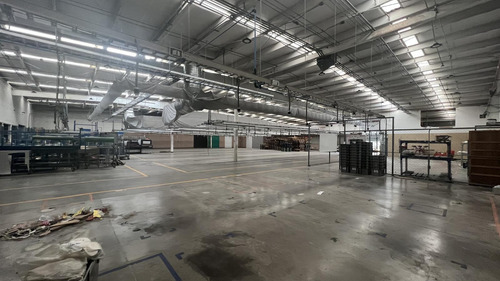 Bodega En Renta Blvd. Aristóteles, León, Gto. 1675 M2