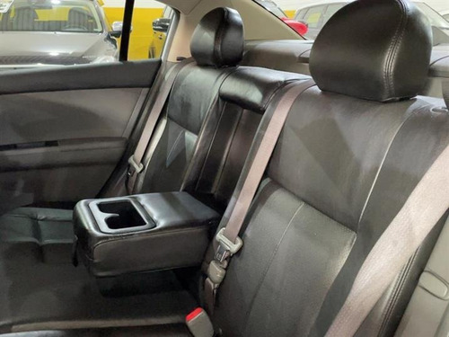 Nissan Sentra 2.0 16v Gasolina Automático