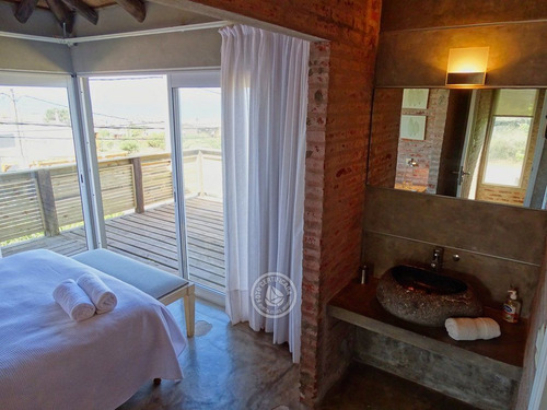 Imagen 20 de 30 de Villa Juana - Bungalow 2 En Punta Del Diablo