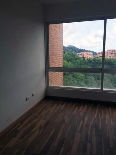 Imagen 19 de 22 de Vendo Apto 150m2 4h/4b/2p Oripoto 1504