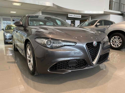 Alfa Romeo Giulia 2.0 200cv 200 Distinctive
