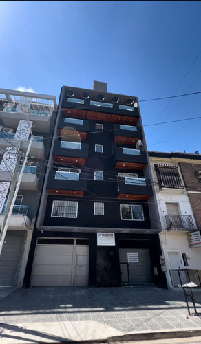 Departamento Tres Ambientes A La Venta En Wilde