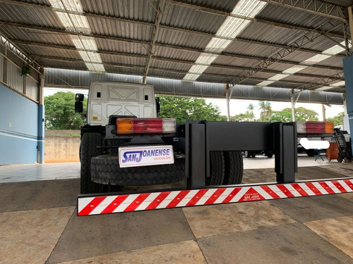 Ford Cargo 1319 Toco 4x2 2013