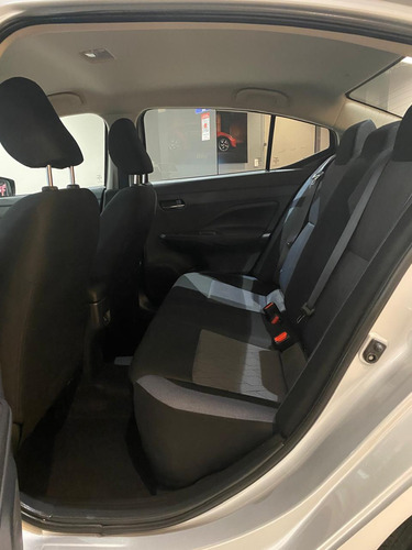 Nissan Versa 1.6 Advance Cvt