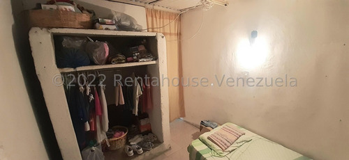 Imagen 5 de 30 de Casa En Venta En La Ruezga Barquisimeto Lara 0-4-2-4-5-9-3-7-5-4-2 Rent-a-house Centro Occidente Mls Código: 22-17726
