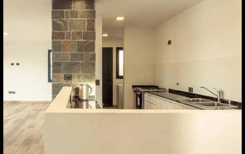 Imagen 9 de 23 de Casa En Venta - 2 Dormitorios 2 Baños 115mts2 - La Calera, Córdoba
