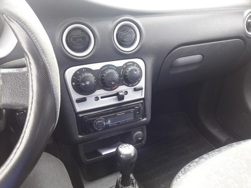 Chevrolet Celta 2005 1.0 Super Std