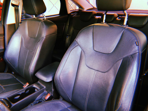 Imagen 11 de 14 de Ford Focus Titanium 2.0 4p. 2018 Automático Full Con Cuero