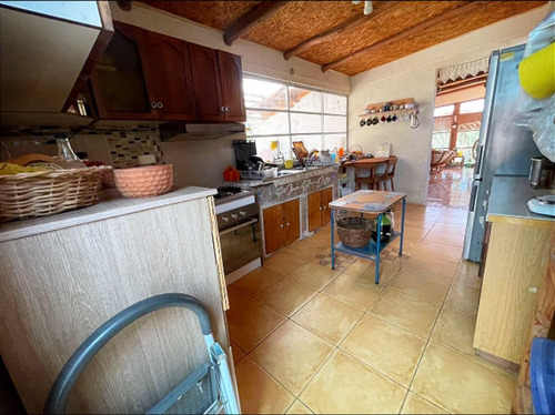 Casa En Venta De 4 Dorm. En Vicuña