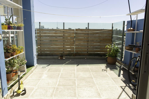 Imagen 3 de 30 de Departamento Dúplex De Dos Dormitorios - Rosario
