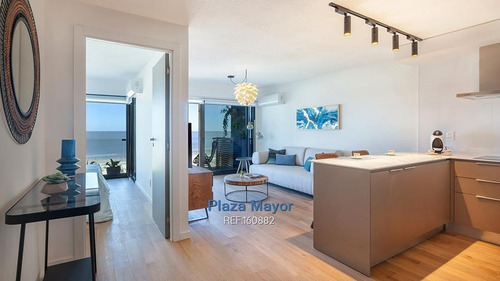 Apartamento Con Vista Privilegiada A La Rambla De Malvín