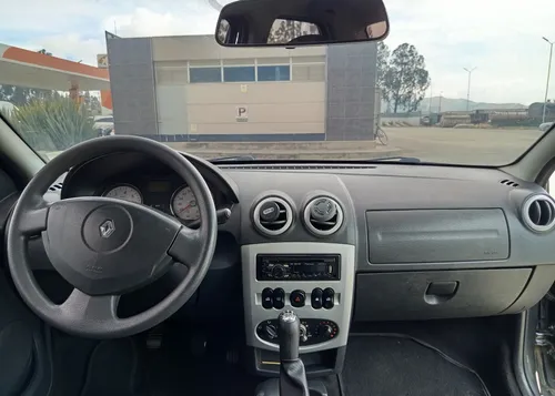 Renault Logan Dynamique 2012