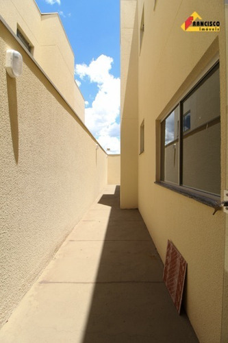Imagem 12 de 17 de Apartamento Para Aluguel, 2 Quartos, 1 Vaga, Icaraí - Divinópolis/mg - 47219