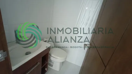 Oficina En Arriendo En Sector Comercial. Cod A16717