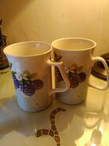 Dos Jarros Altos P/ Café Okko .