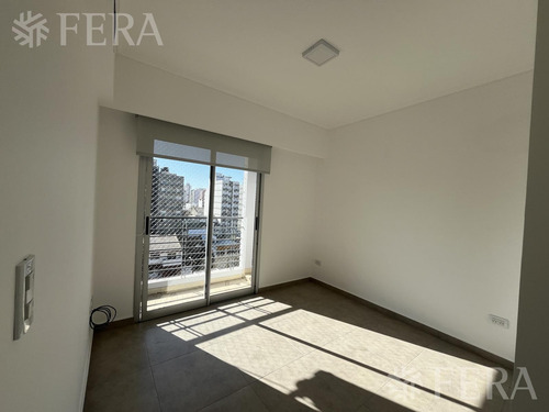 Venta Departamento 3 Ambientes Con Doble Balcón En Wilde