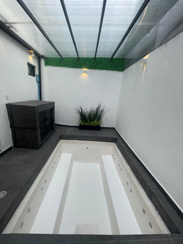 Casa En Venta, Coyoacán, 4 Recámaras
