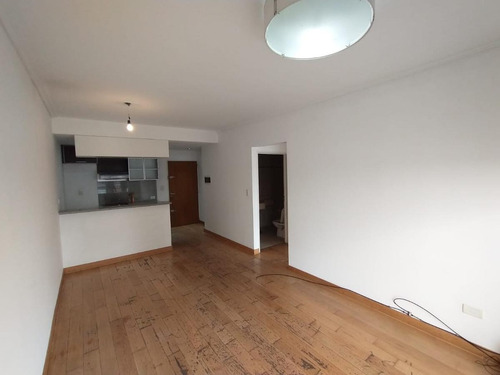 Departamento 2 Ambientes En Barracas Venta