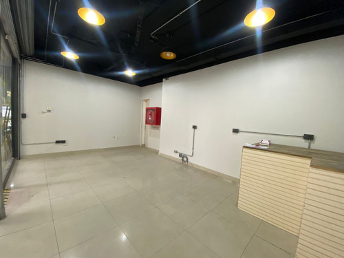 Local 36 M2 Con 22 Mt2 De Uso Y Goce De Terraza!