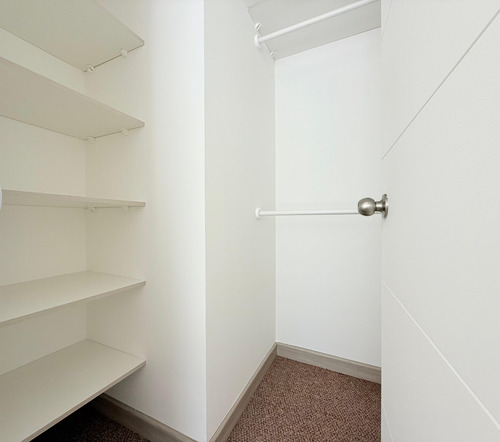Edificio Av. María Rozas Velásquez (1 Est.) Piso 21