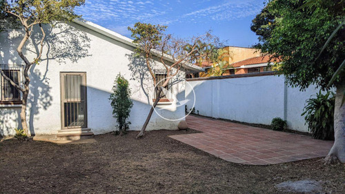Casa En Jacarandas