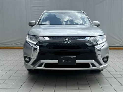 Mitsubishi Outlander 2.4 Se Cvt