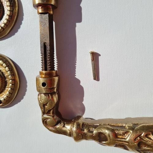 Imagen 6 de 10 de Picaporte Y Manija Pomo En Bronce Macizo Tipo Antiguo