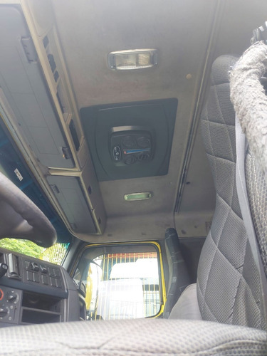 Imagem 6 de 15 de Volvo Fh 440 Ishift 6x2 Trucado Ano 2011