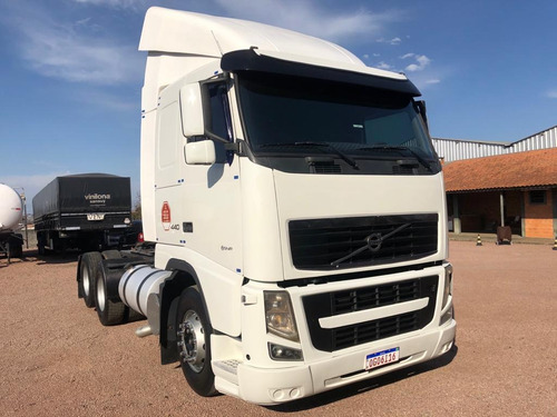 Imagem 2 de 13 de Volvo Fh 440 I-shift