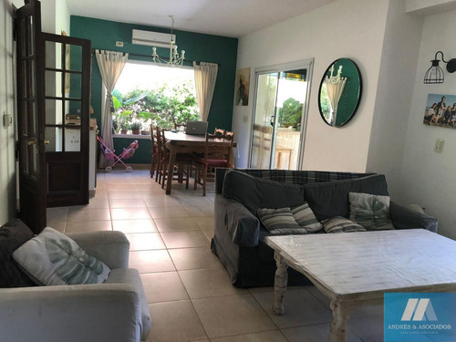 Imagen 7 de 22 de Casa En Venta En Bcdo Villa Flaubert