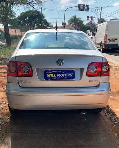 Imagem 6 de 8 de Volkswagen Polo Sedan 1.6 Automático