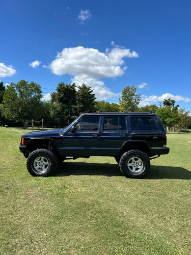 Jeep Cherokee 4.0 Sport