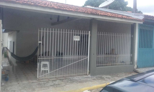 Imagem 1 de 2 de Casa Com 1 Quarto, Cozinha, Banheiro E 1 Sala